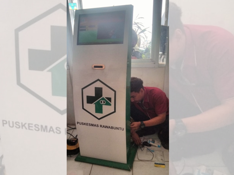 Instalasi Kiosk mesin antrian
